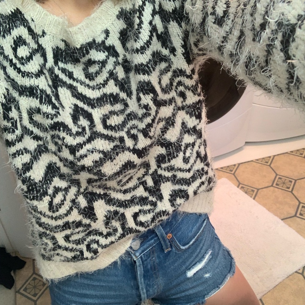 RD style super soft sweater SOLD